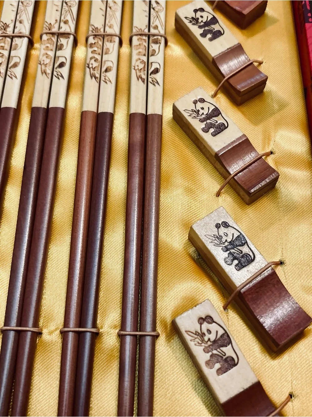 NIB Vintage “The High Ranking Present” Chopsticks Set of 5 with 5 Panda Rests